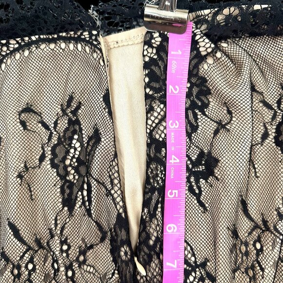 Evening Chantilly Lace Maxi Skirt - Picture 5 of 8